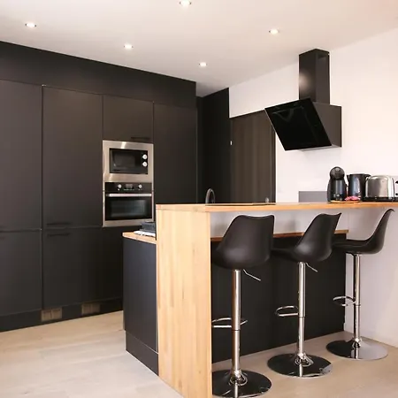 La Loge En Or - Parking Public - Triplex - Proche Centre Et Autoroute