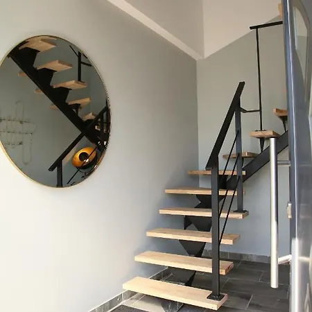 La Loge En Or - Parking Public - Triplex - Proche Centre Et Autoroute Apartman *