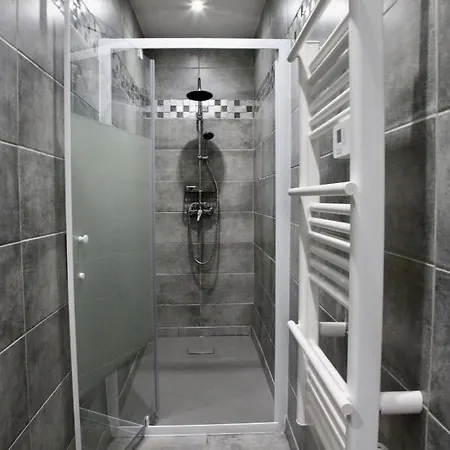 La Loge En Or - Parking Public - Triplex - Proche Centre Et Autoroute Apartman